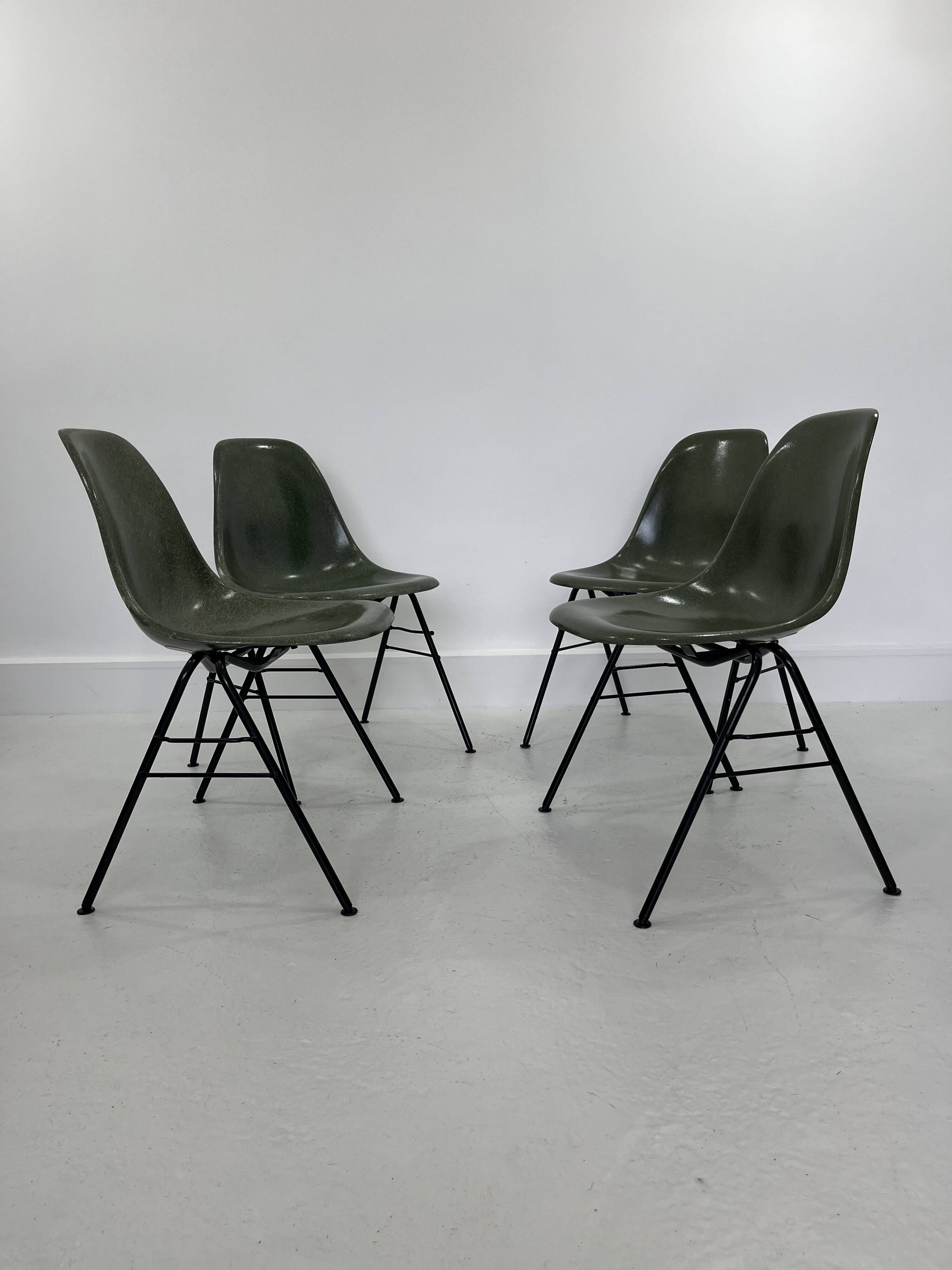 Fiberglass DSS Stacking Chairs by Ray & Charles Eames for Herman Miller, 19