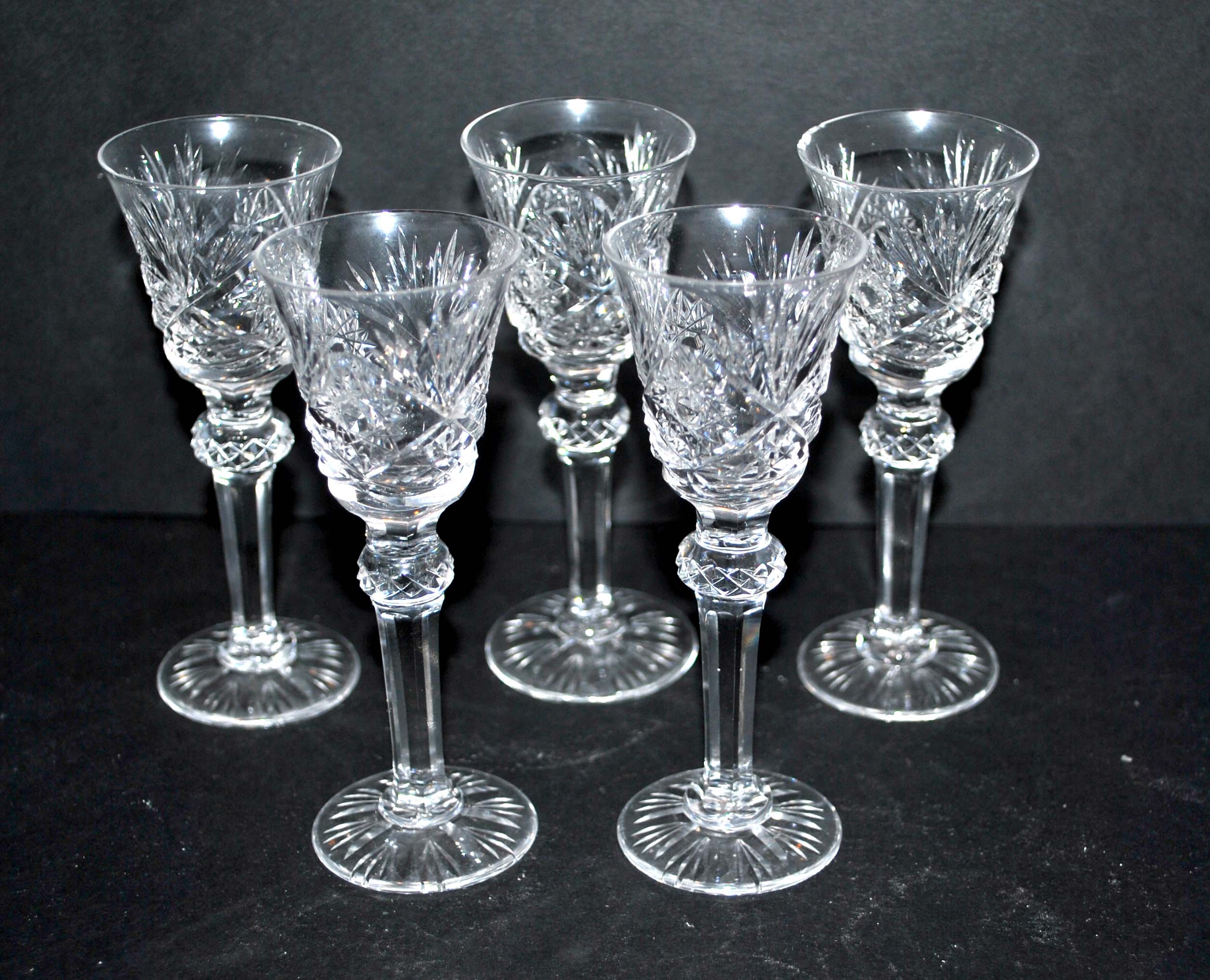 et of 5 diamond cut crystal liqueur glasses