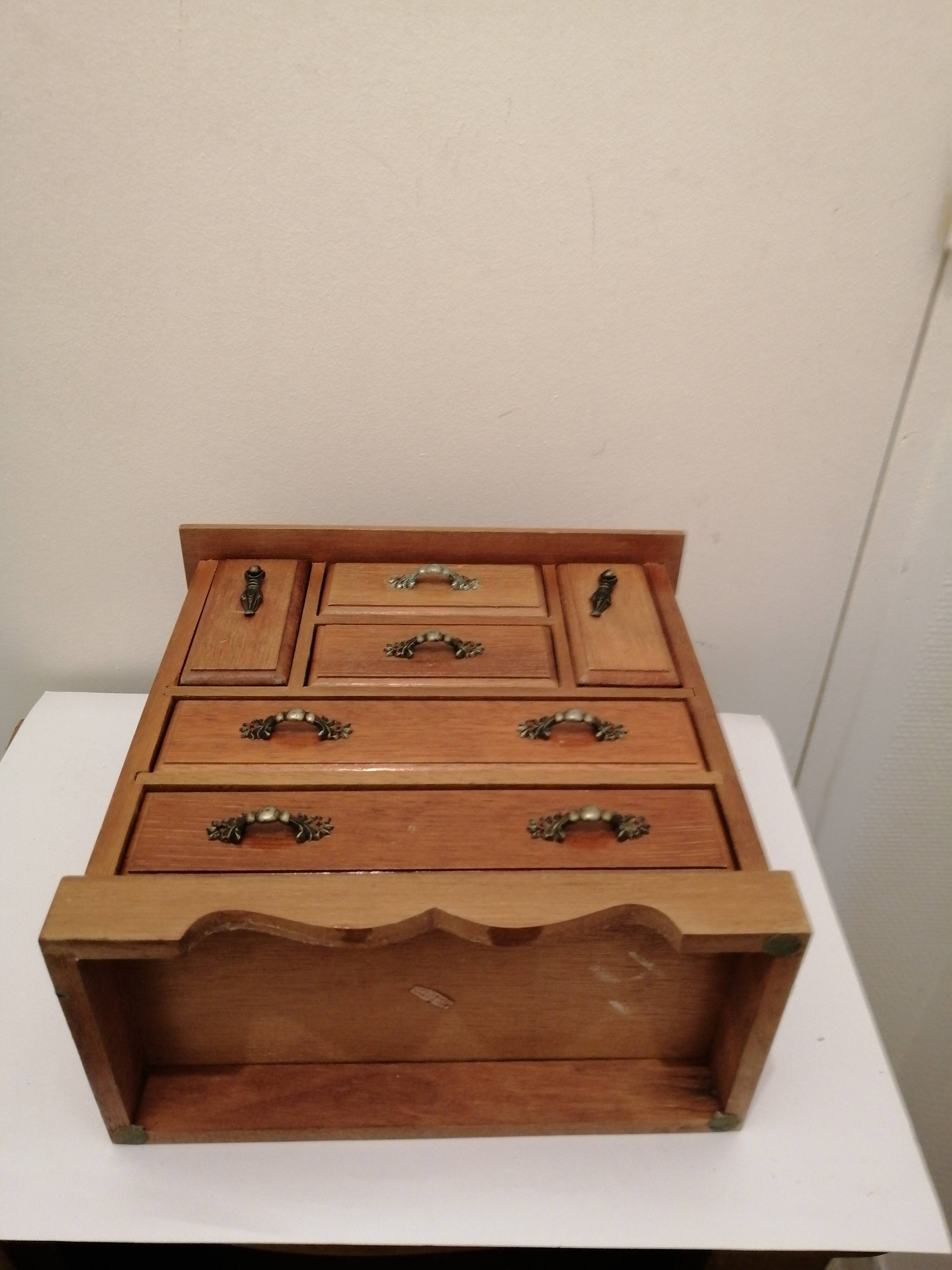 Boite a bijoux petite commode en bois vintage