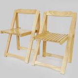 Set of 4 Vintage folding chairs in light wood