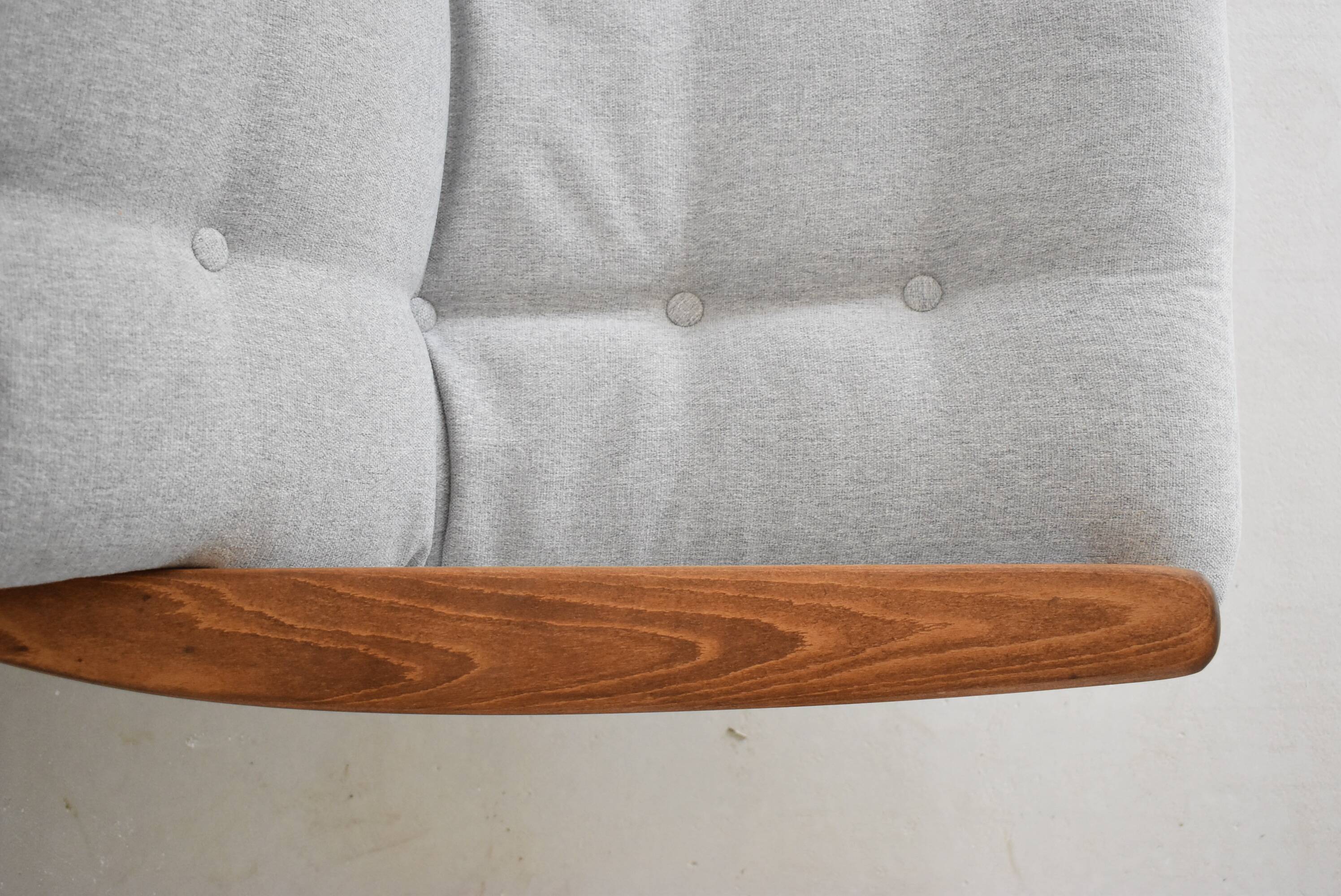 Canapé scandinave vintage extrêmement confortable en tissu gris clair années 1960, unique