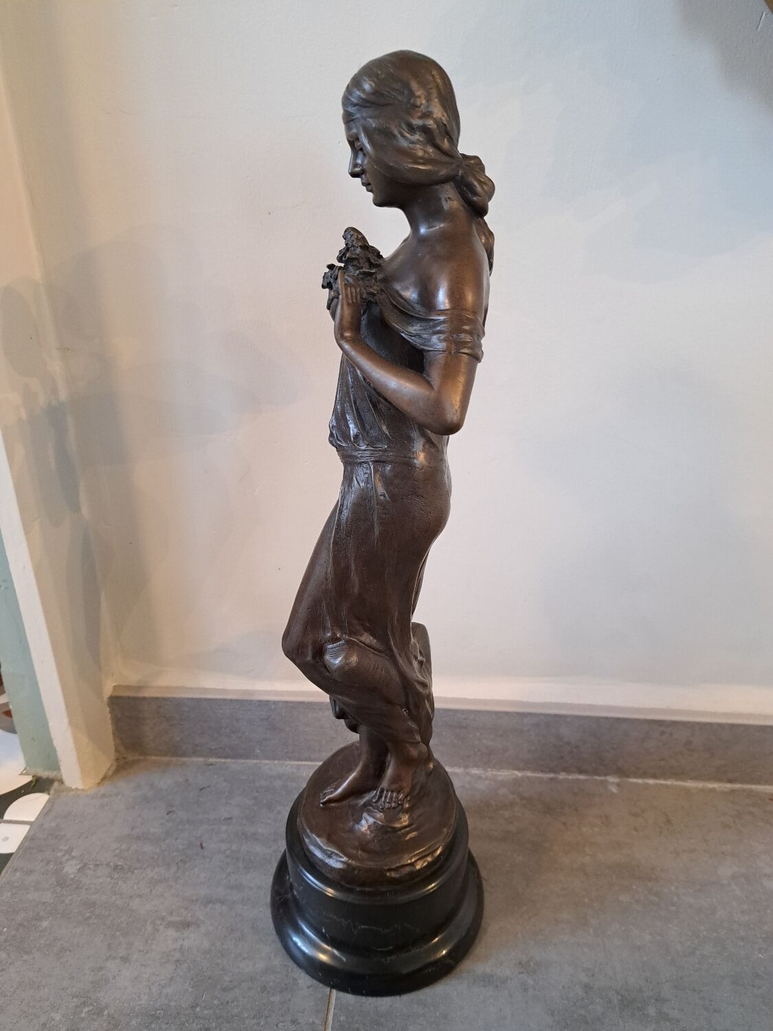 Art Nouveau bronze female sculpture