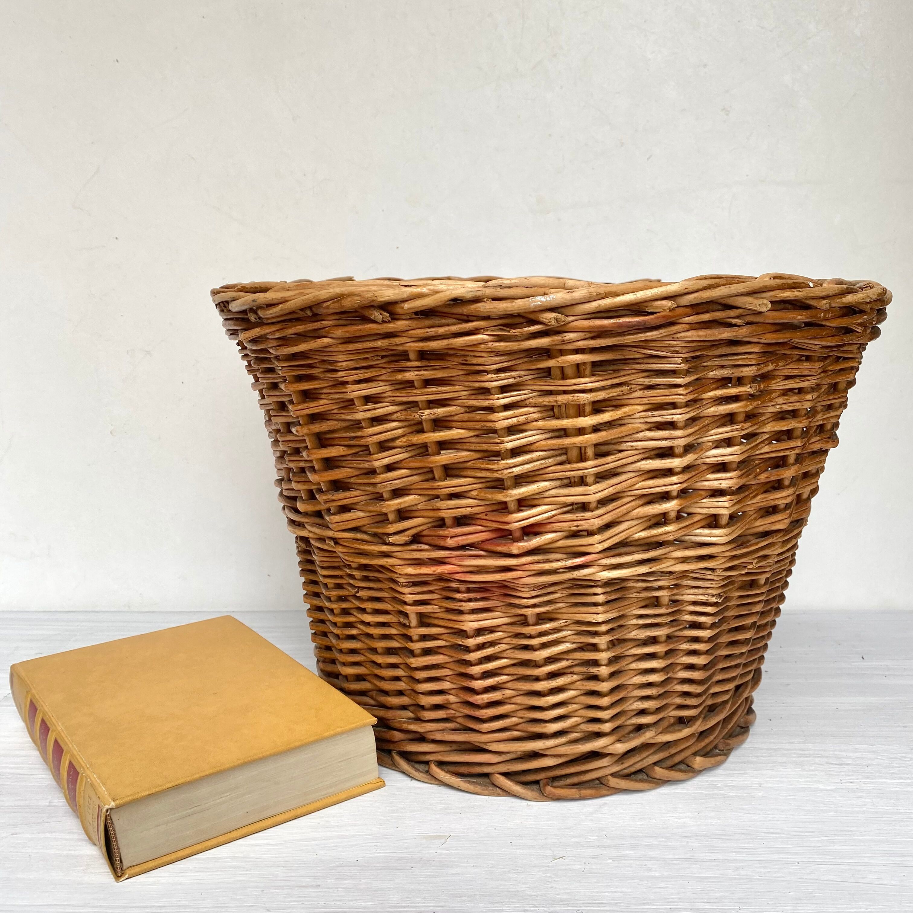 Braided wicker pot cover