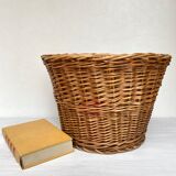 Braided wicker pot cover