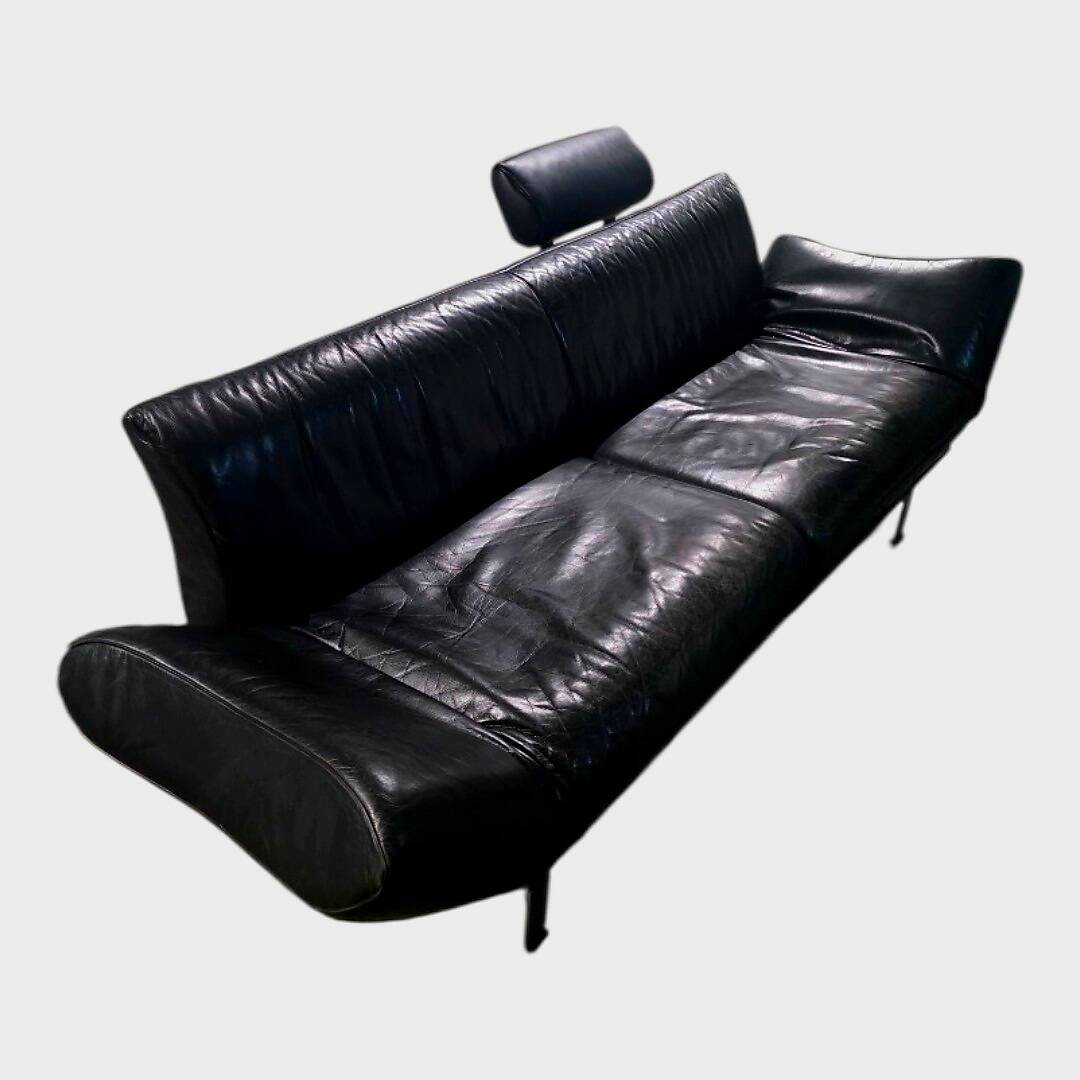 Iconic Sede DS-140 Sofa (Black) – Circa 1980