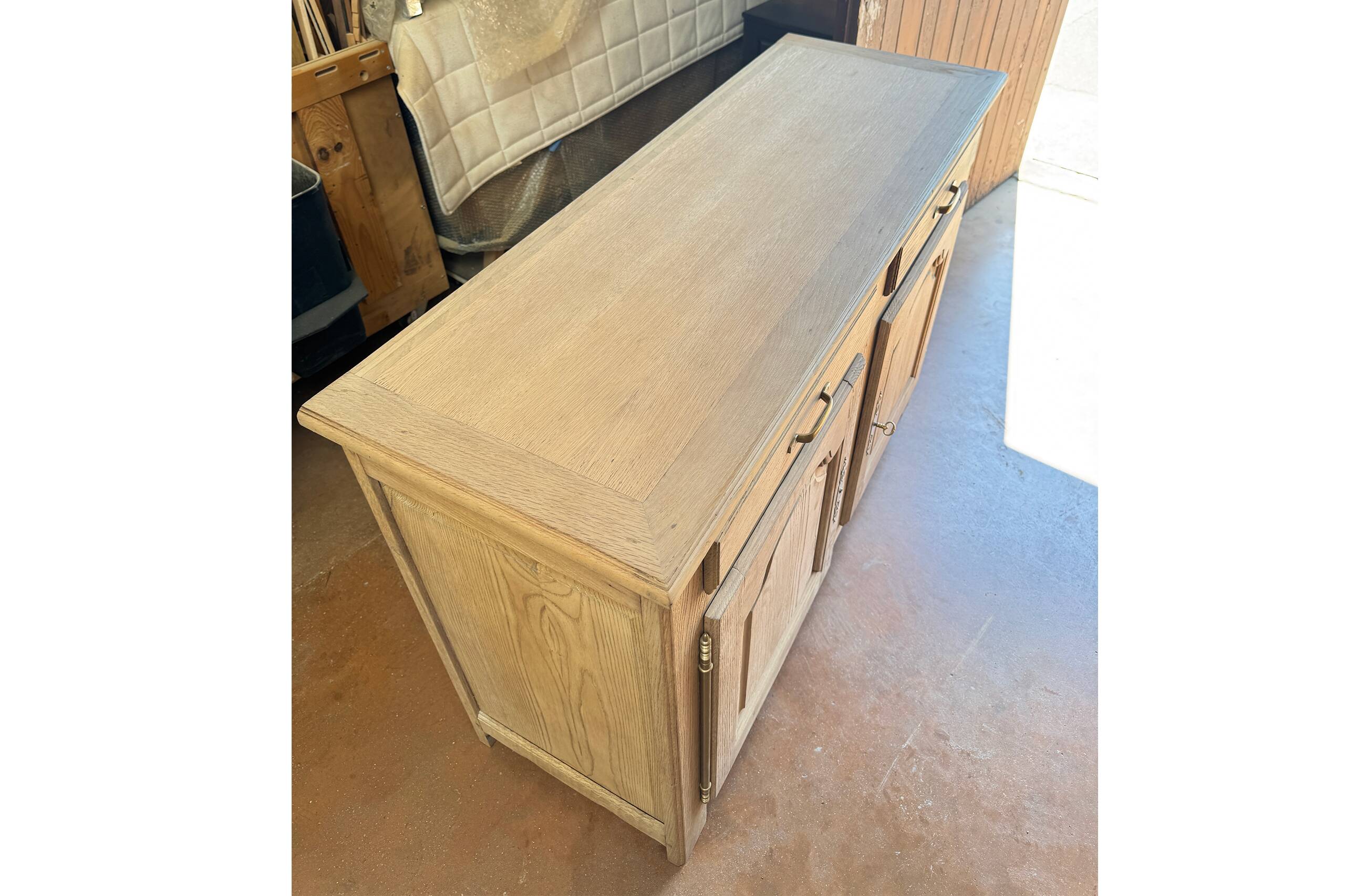 Buffet de campagne chêne claire, meuble vintage