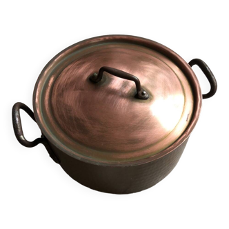 Copper pot