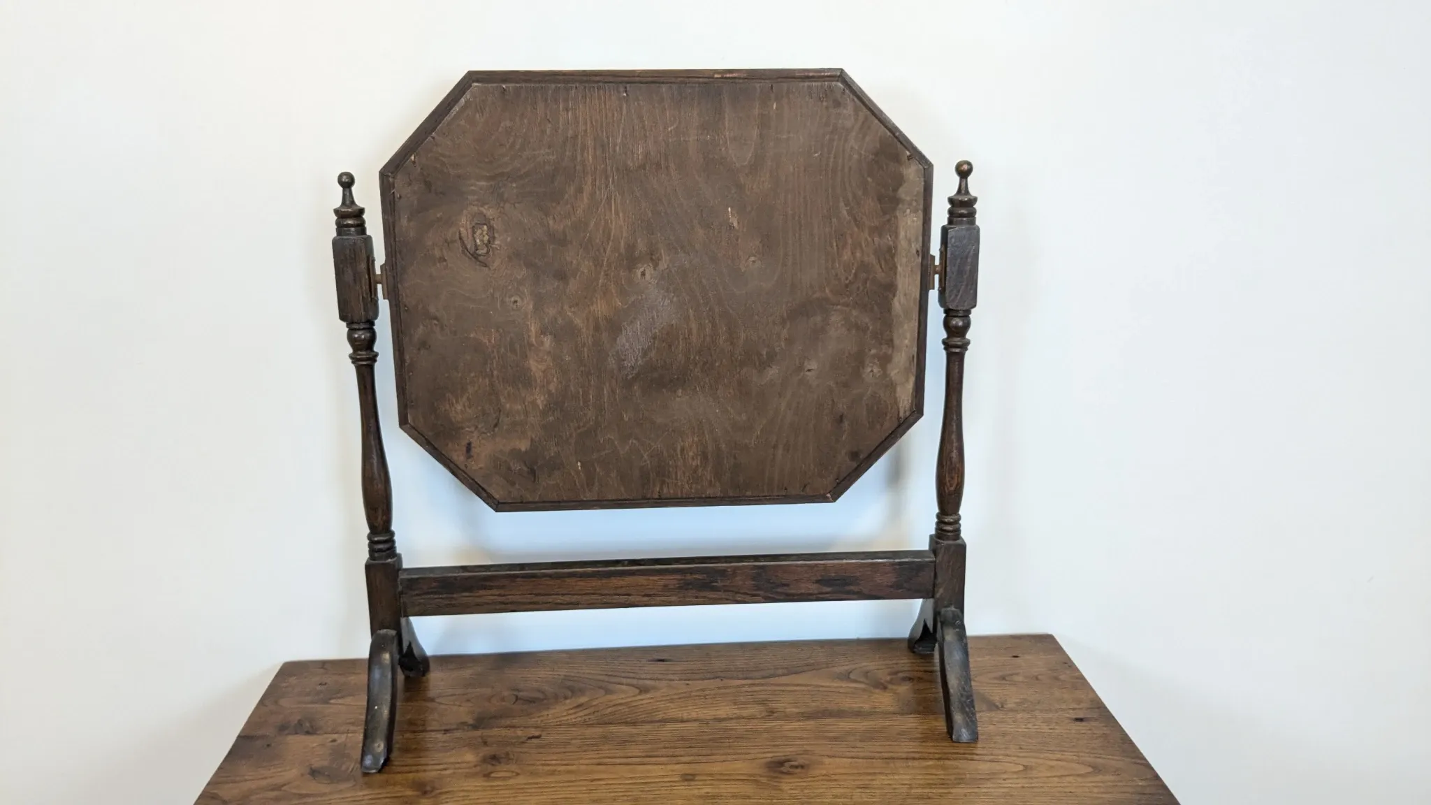 Antique octagonal full-length mirror in carved wood – Bevelled glass
