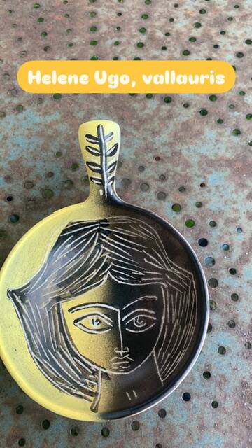 Bowl, pan with a female face engraved in enameled ceramic helene Ugo vallauris vintage