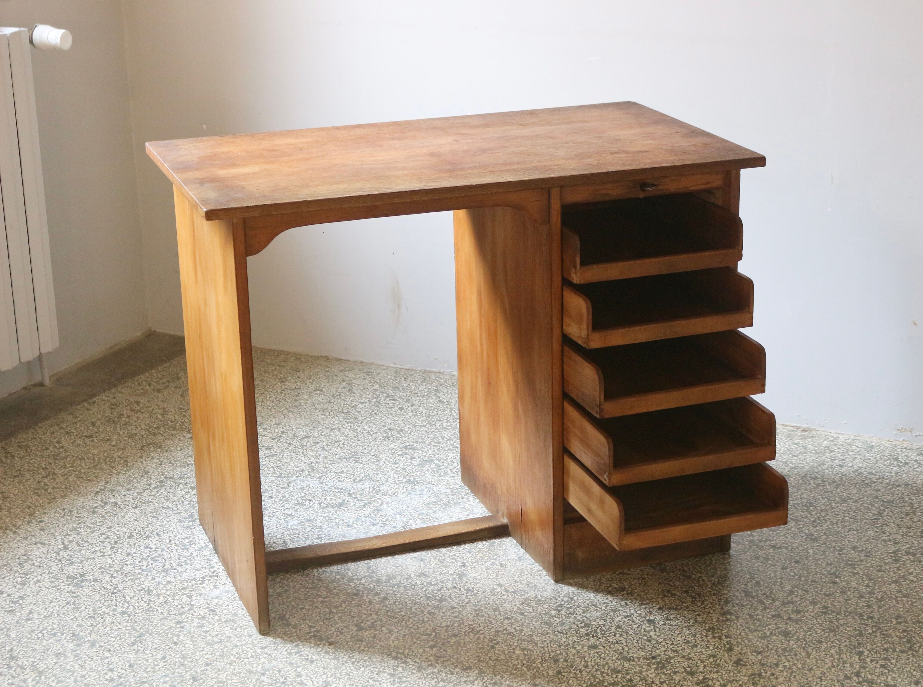 Oak desk with a sliding curtain year 50s