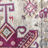 Oriental carpet 161 x 132 cm