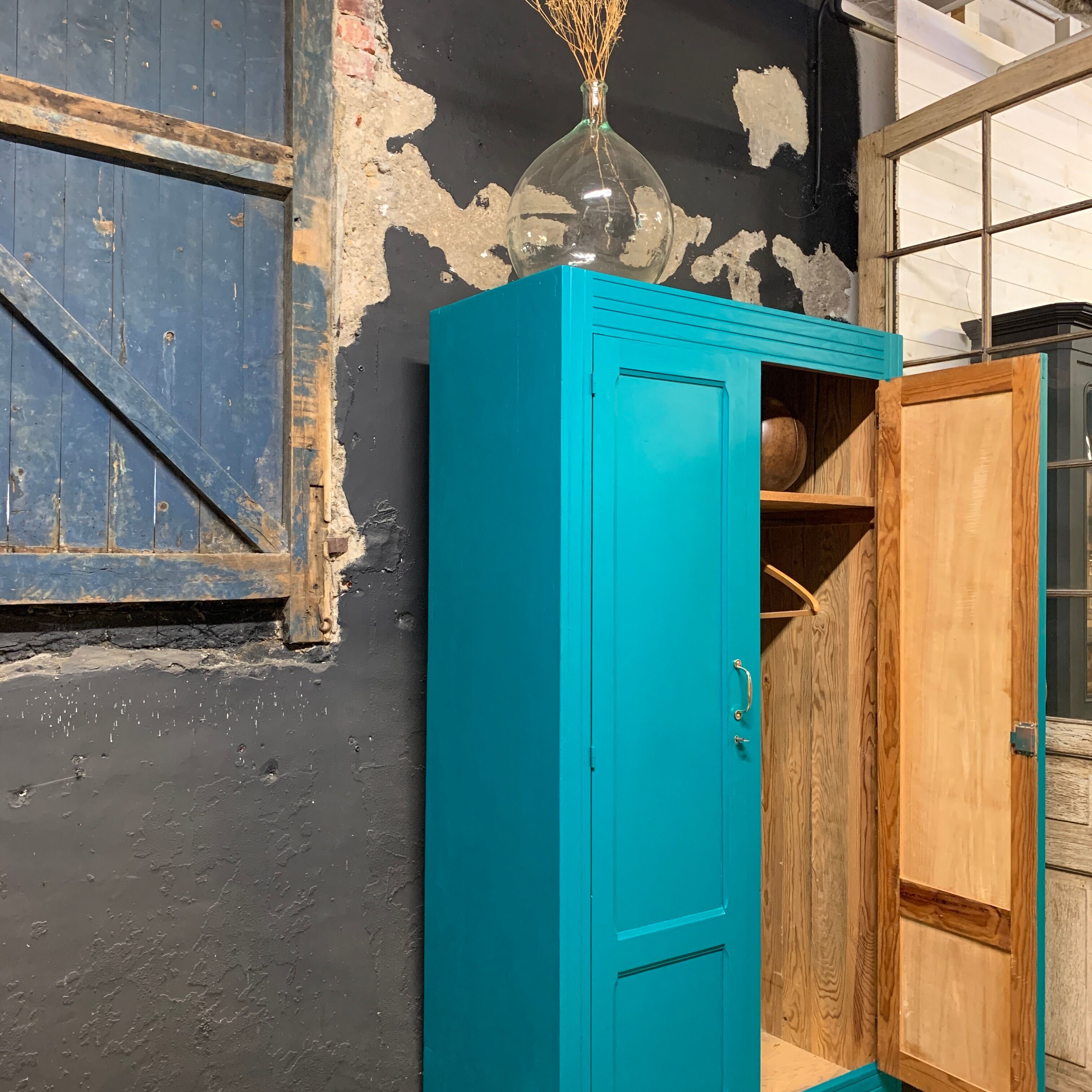 Parisian jungle green wardrobe