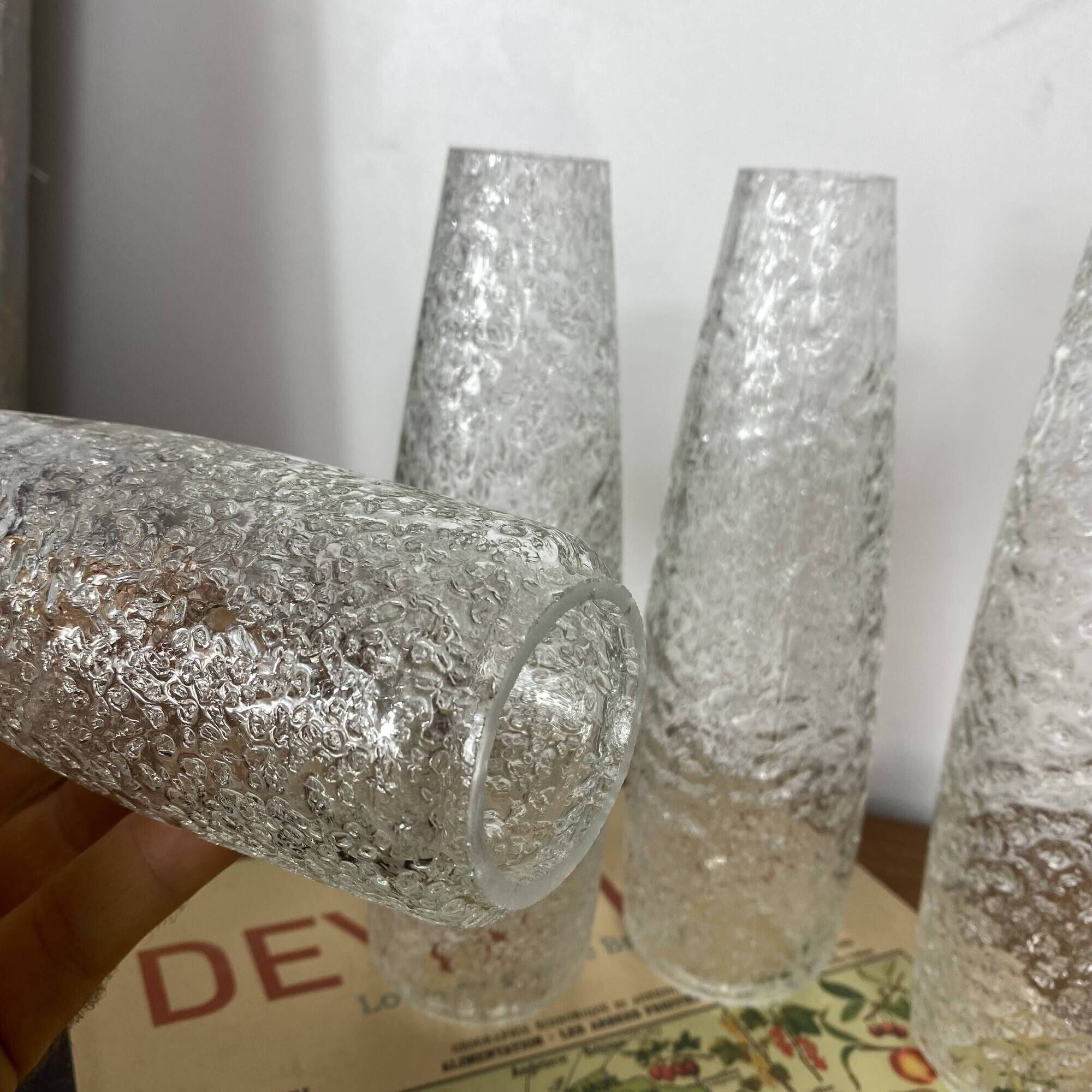 Set of 4 vintage bubble glass tulips for wall lamp chandelier.
