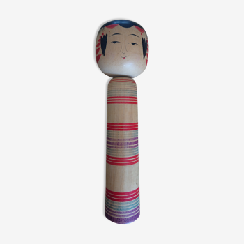 Japanese Kokeshi doll hand-painted from the 1950s in boi.