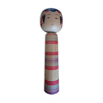 Japanese Kokeshi doll hand-painted from the 1950s in boi.