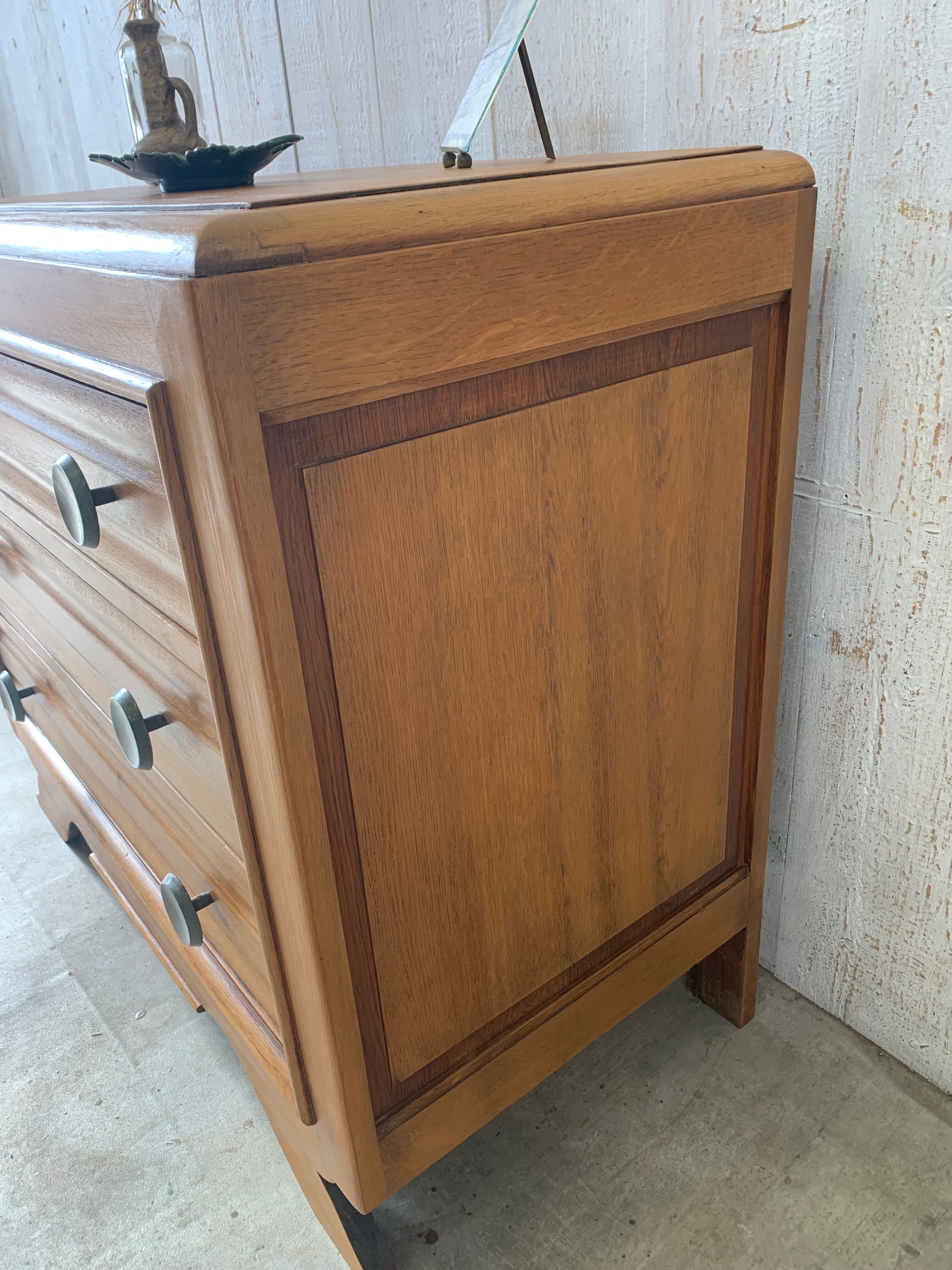 Commode "moustache" vintage