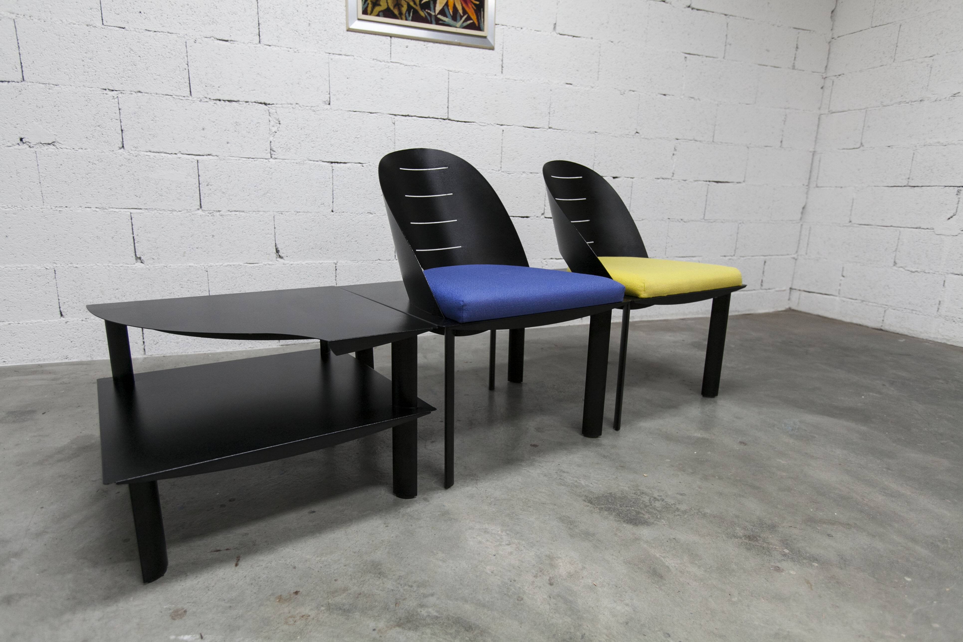 Ensemble 2 fauteuils + table basse design patrice bonneau genexco 1980