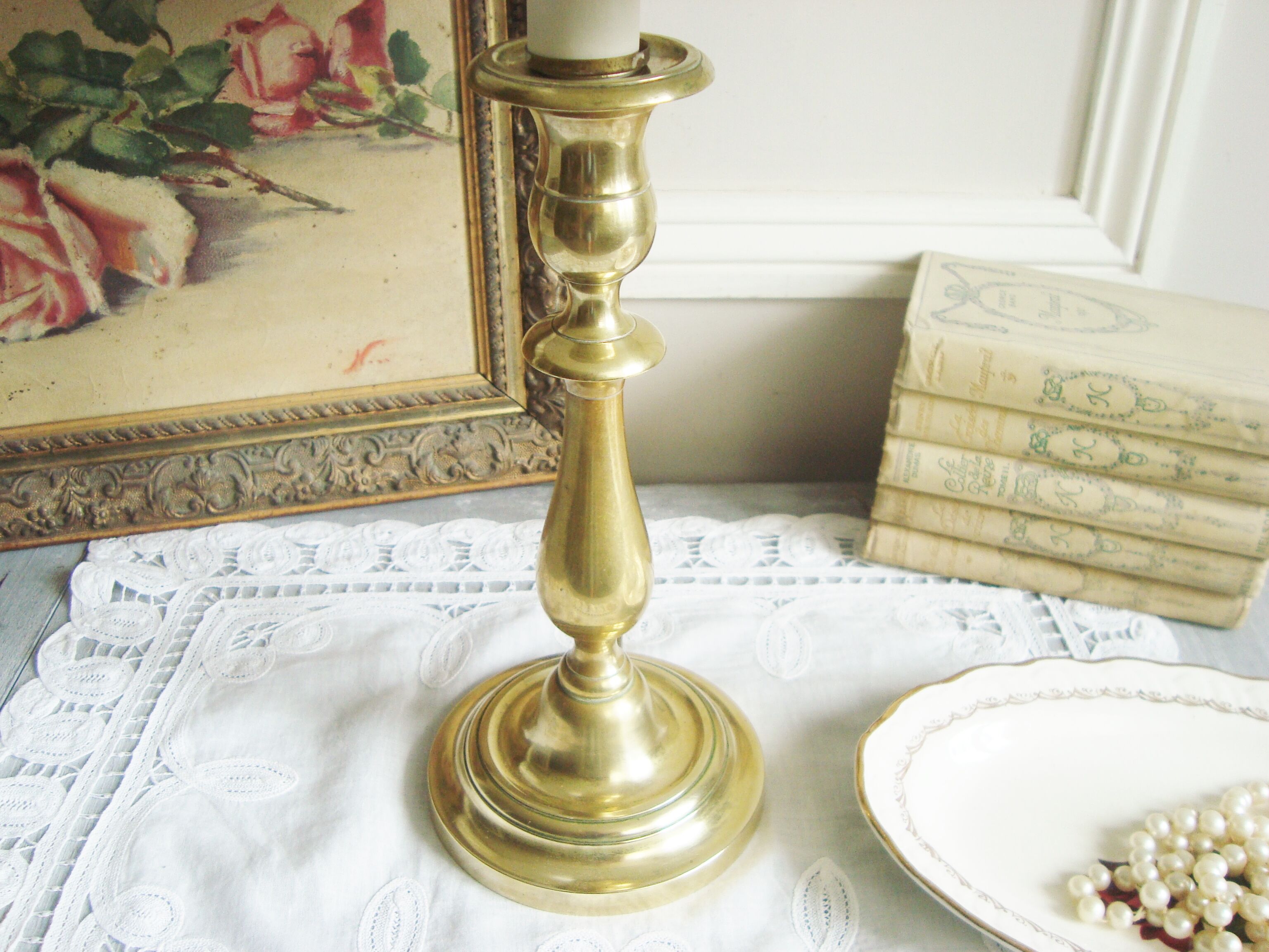 Lampe bougeoir ancien en laiton avec son abat-jour fait main en tissu de William Morris