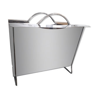 Magazine holder