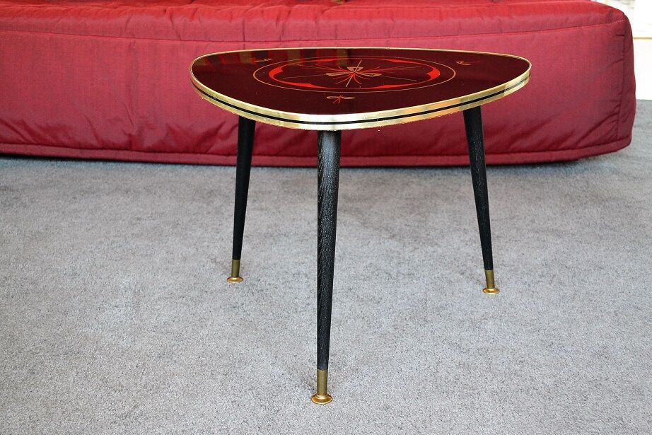 Table low tripod compass design graphic 60 s