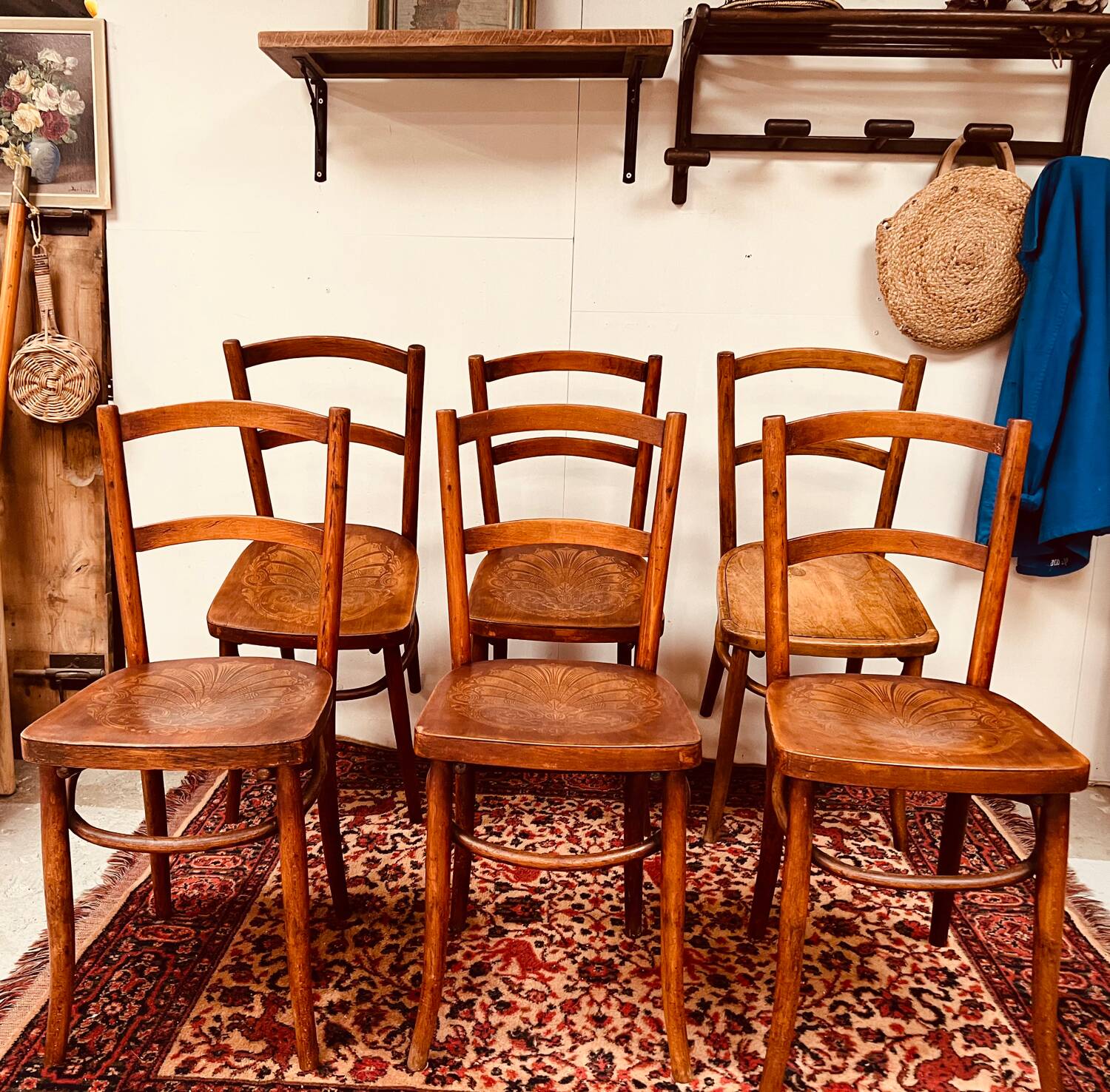 6 anciennes chaises bistrot