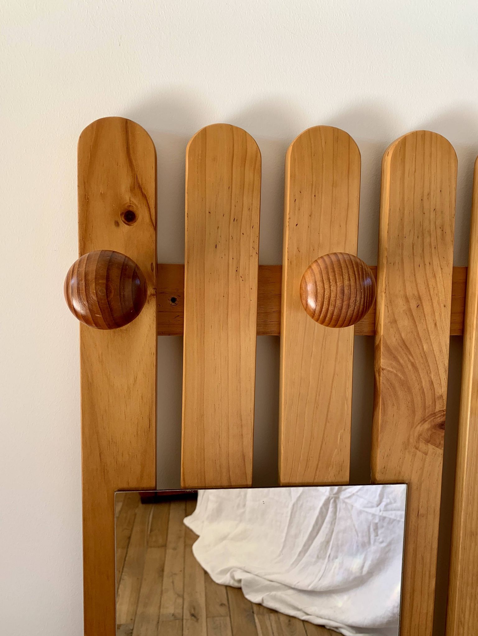 cloakroom coat rack mirror in blond pine 70s-80s