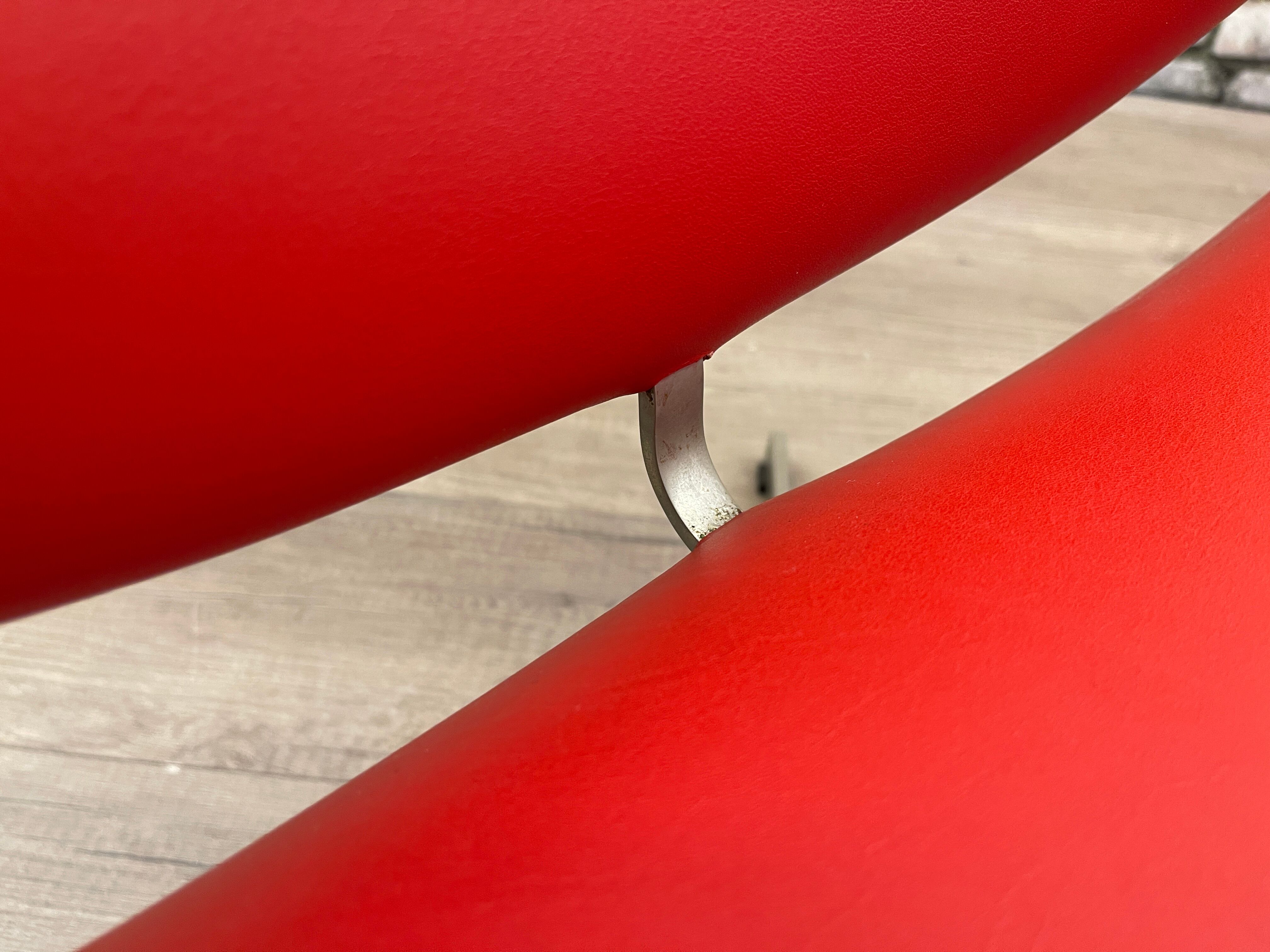 First edition "Big Tulip" Artifort model F551