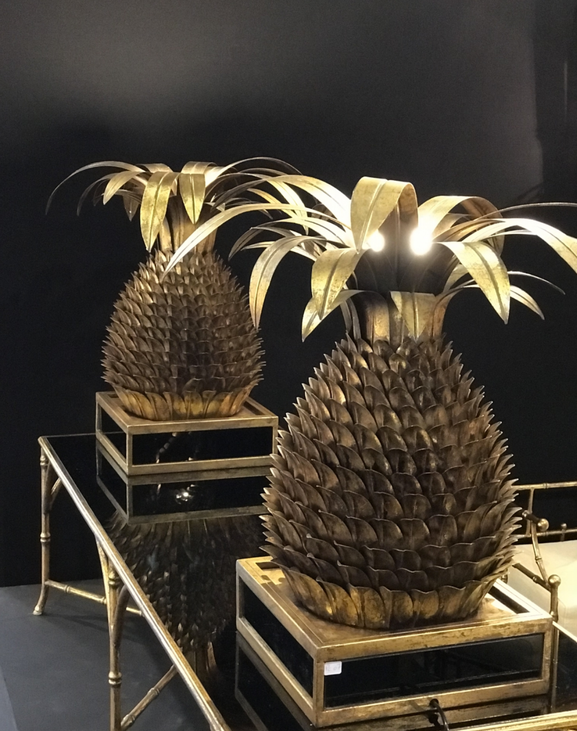 Pair of pineapple palm tree lamps