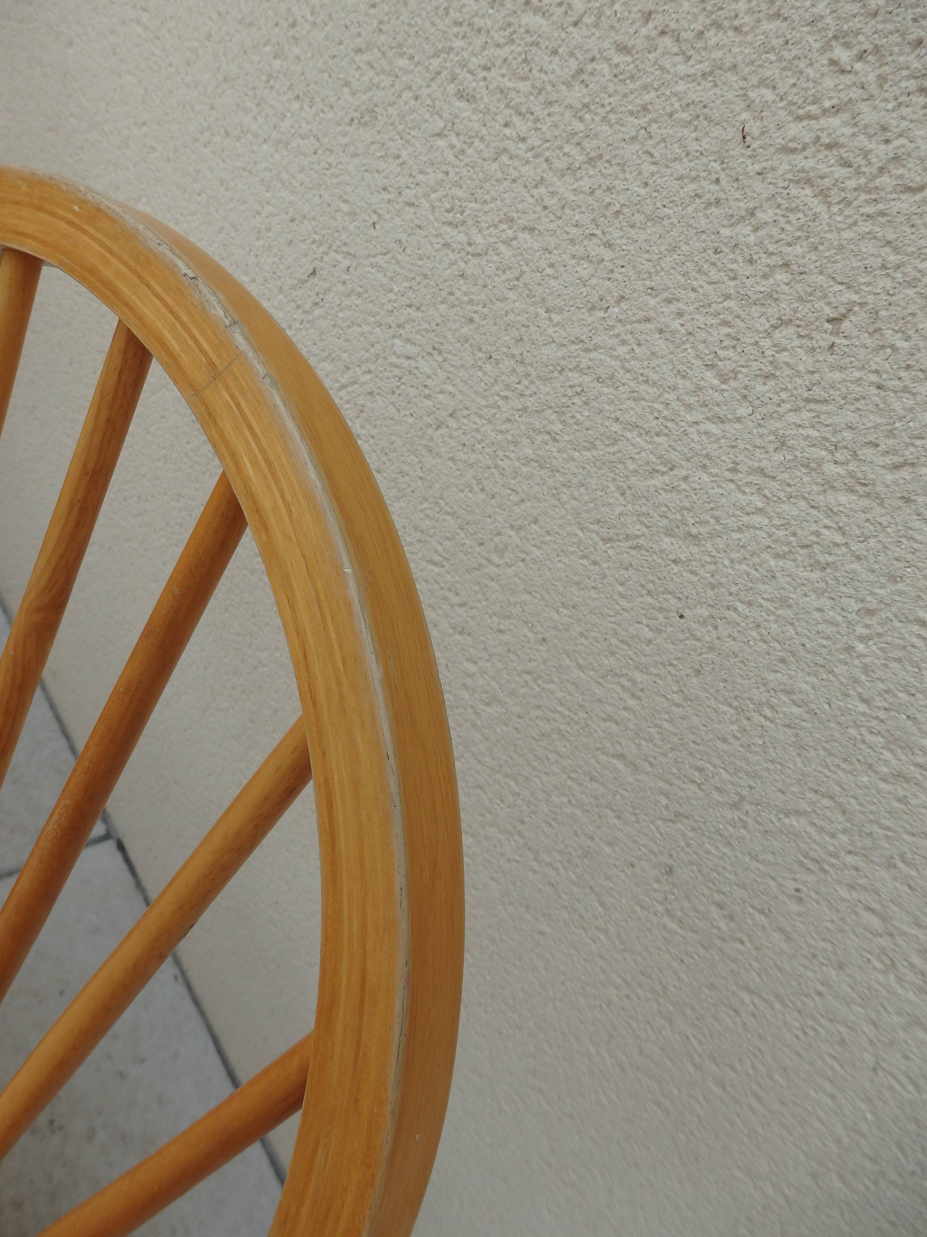 4 Windsor chairs per ercol