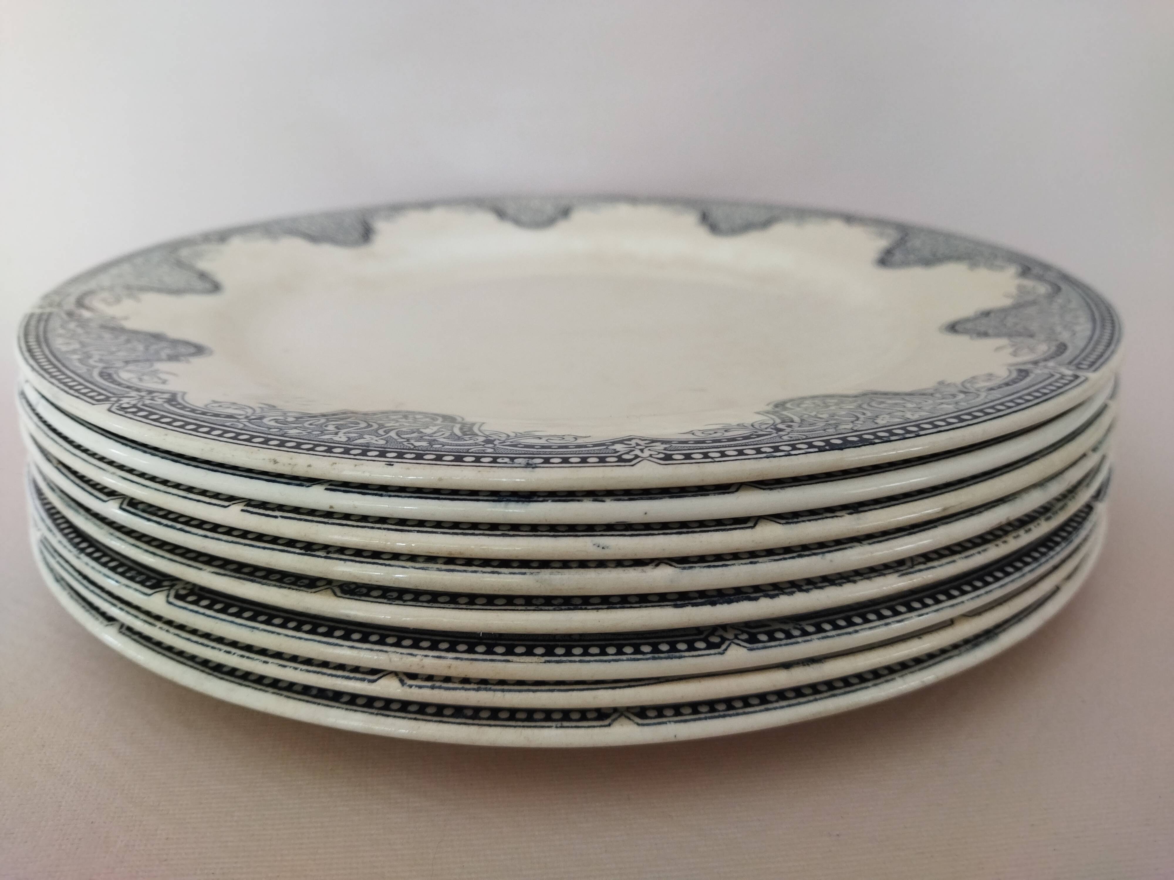 8 flat plates iron earth Salins, model Céline