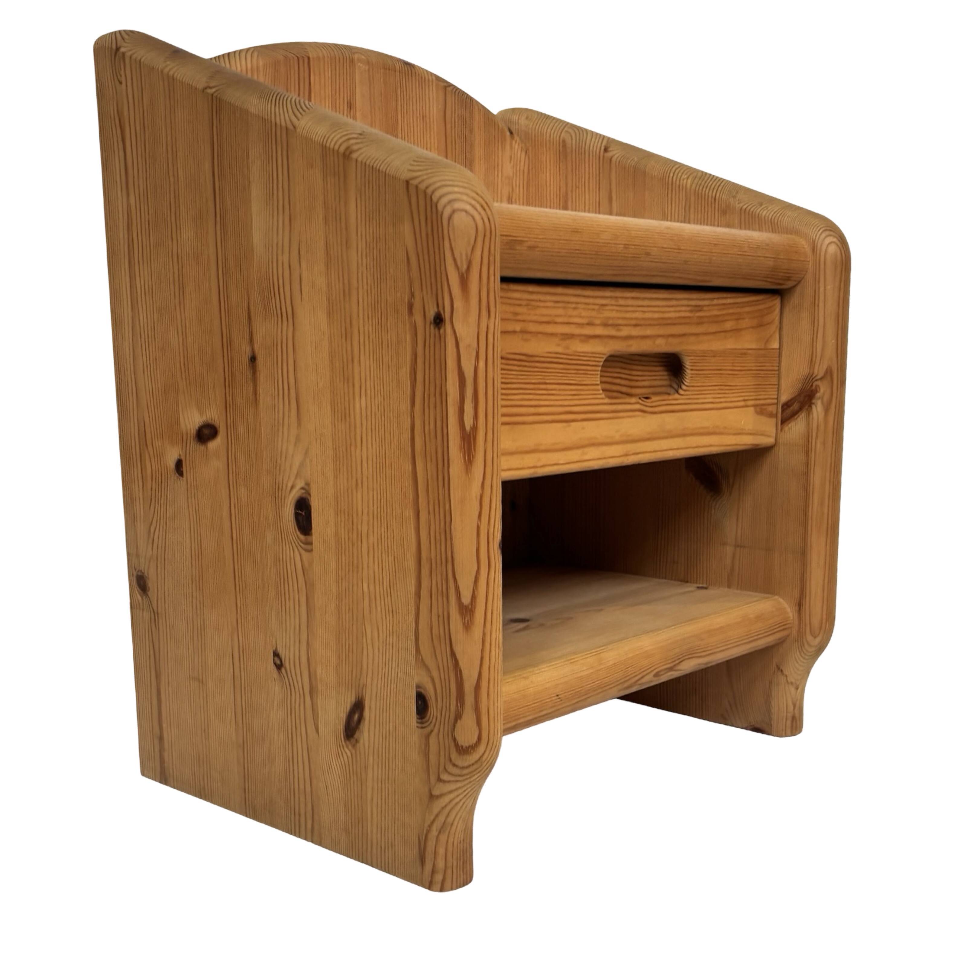 Vintage set of two pine wood bedside tables