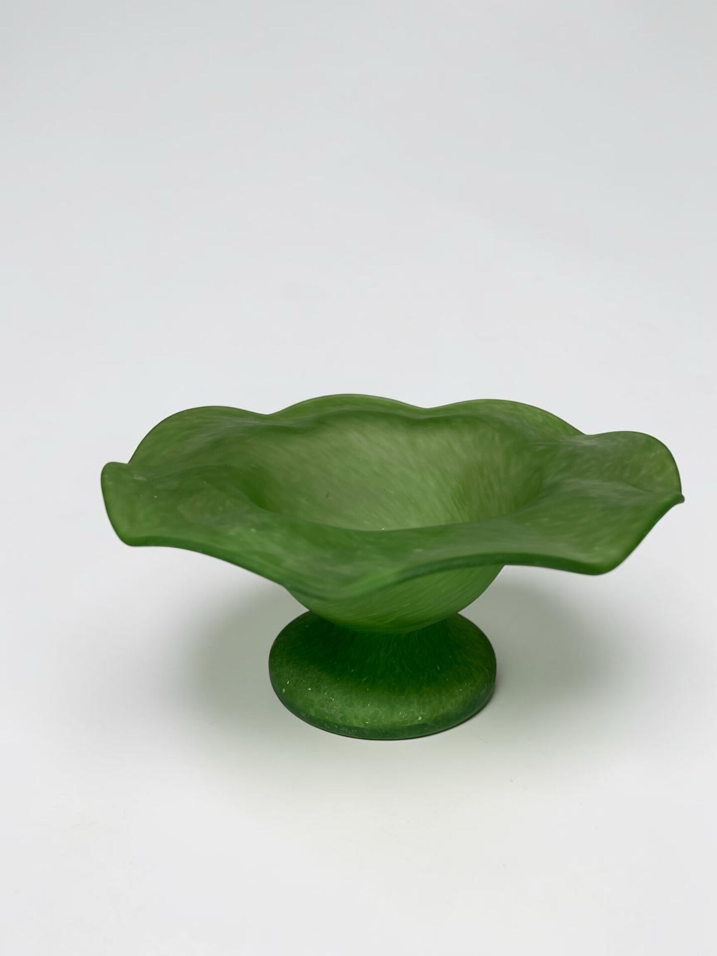 Vintage hand-blown glass fruit bowl