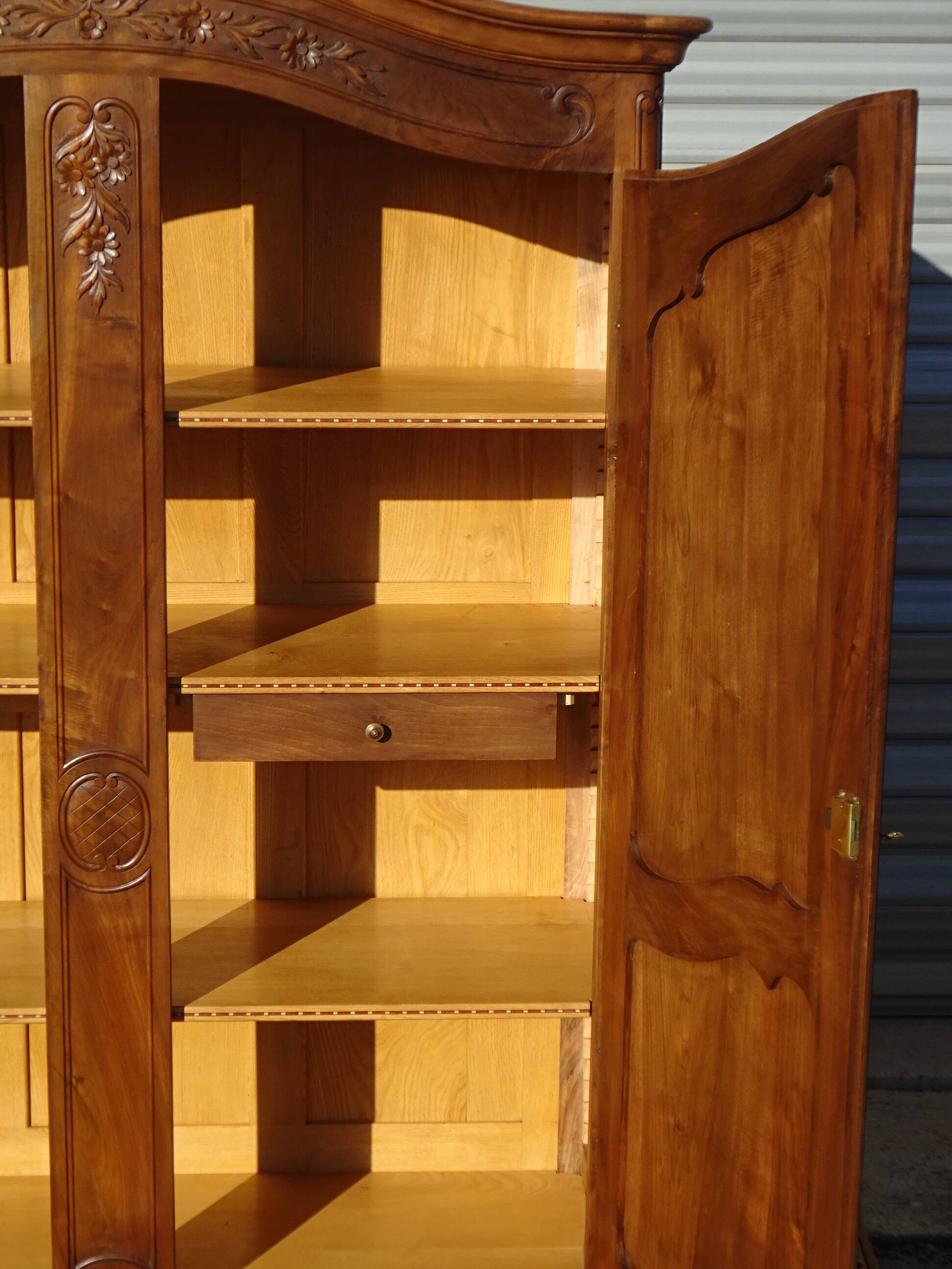 Walnut wardrobe in Louis XV style