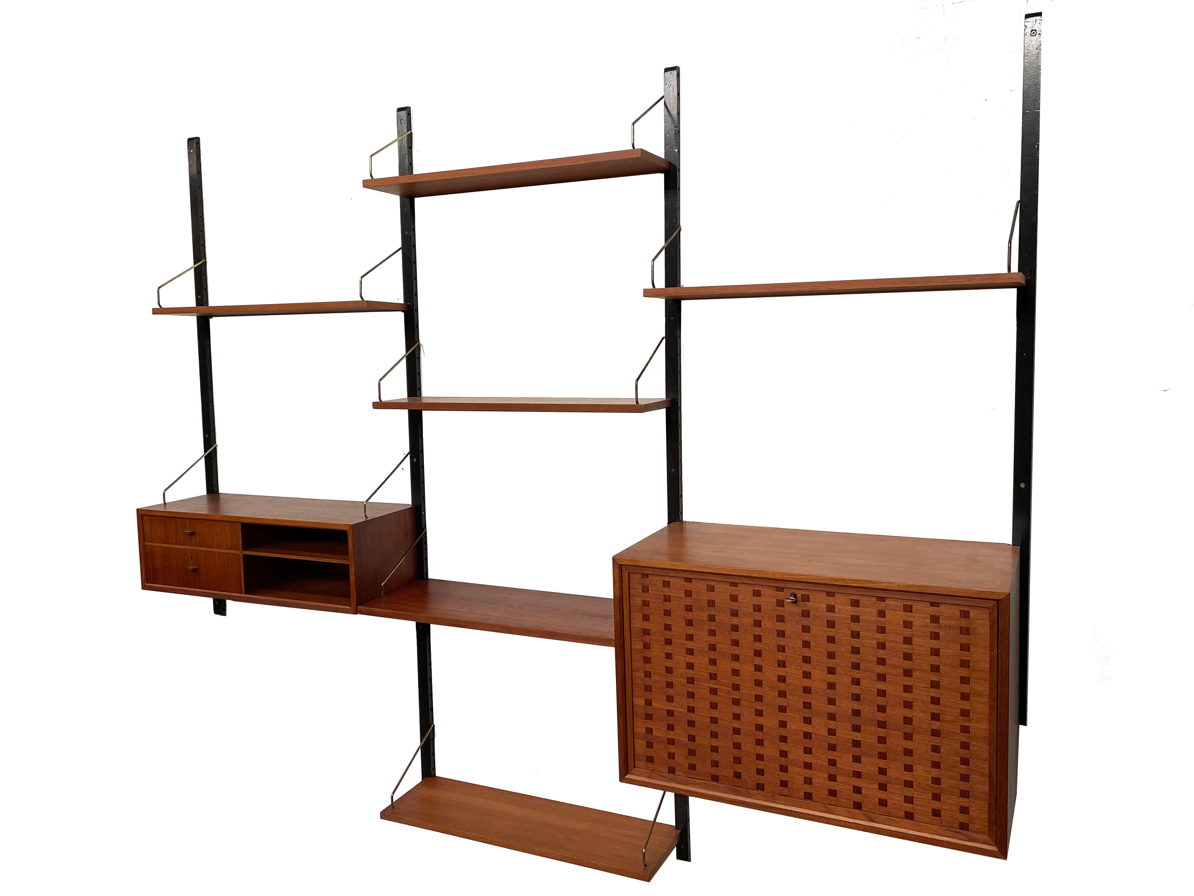 Poul Cadovius Royal System Mural Set