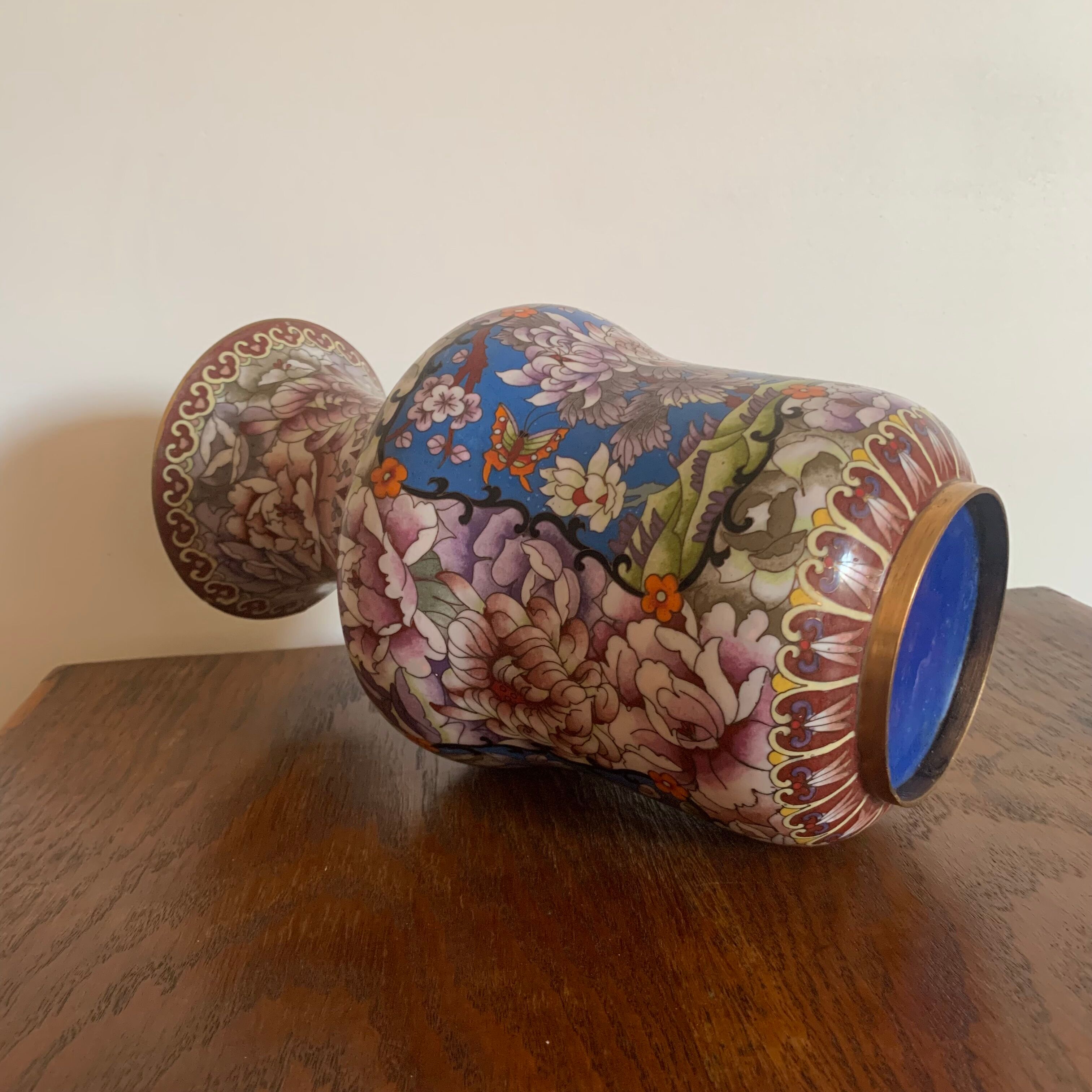 Vase chinois à décor de pivoines et oiseaux – XXe siècle