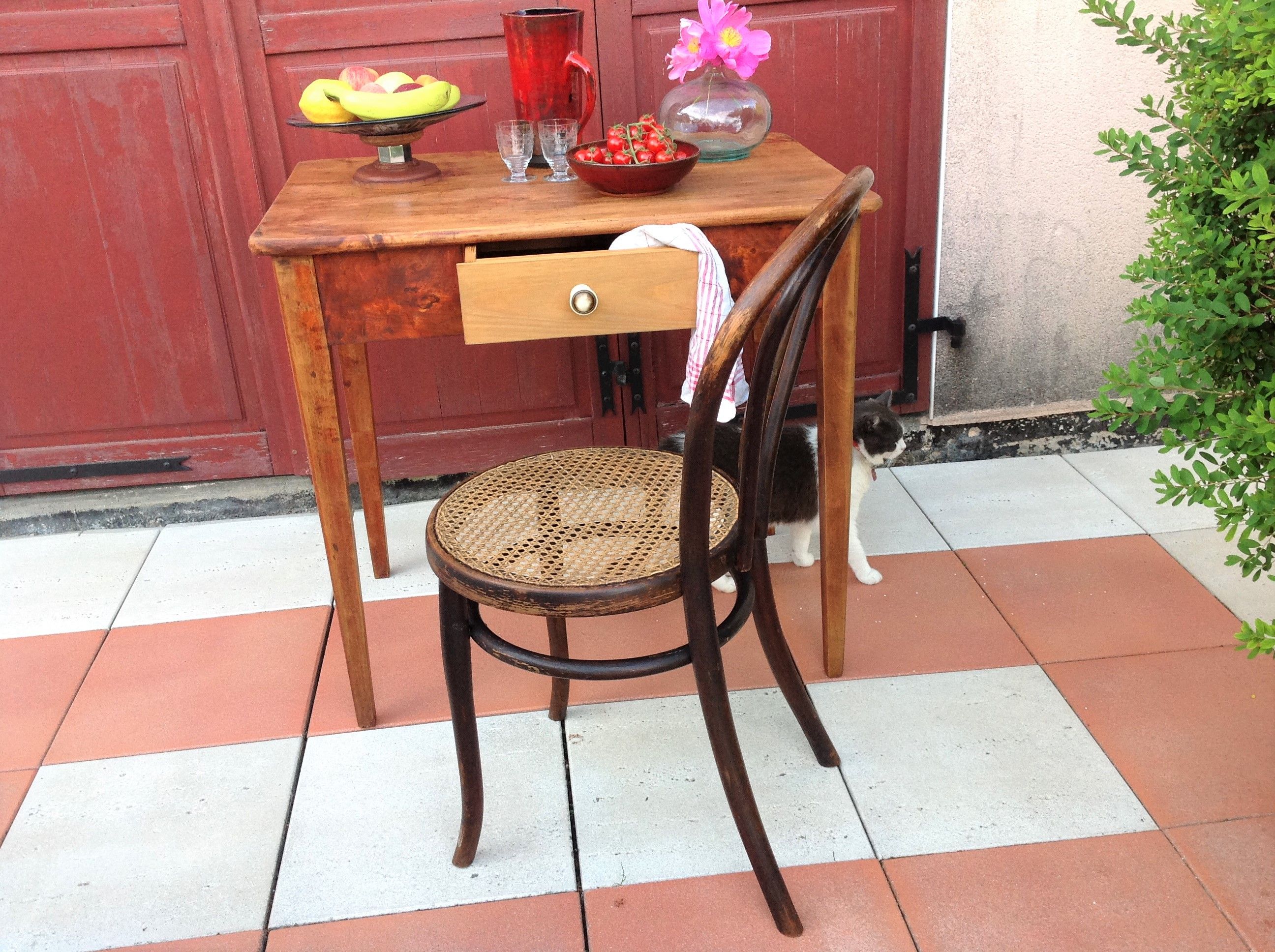 Bistro chair in curved wood and cannage / vintage years 30-40