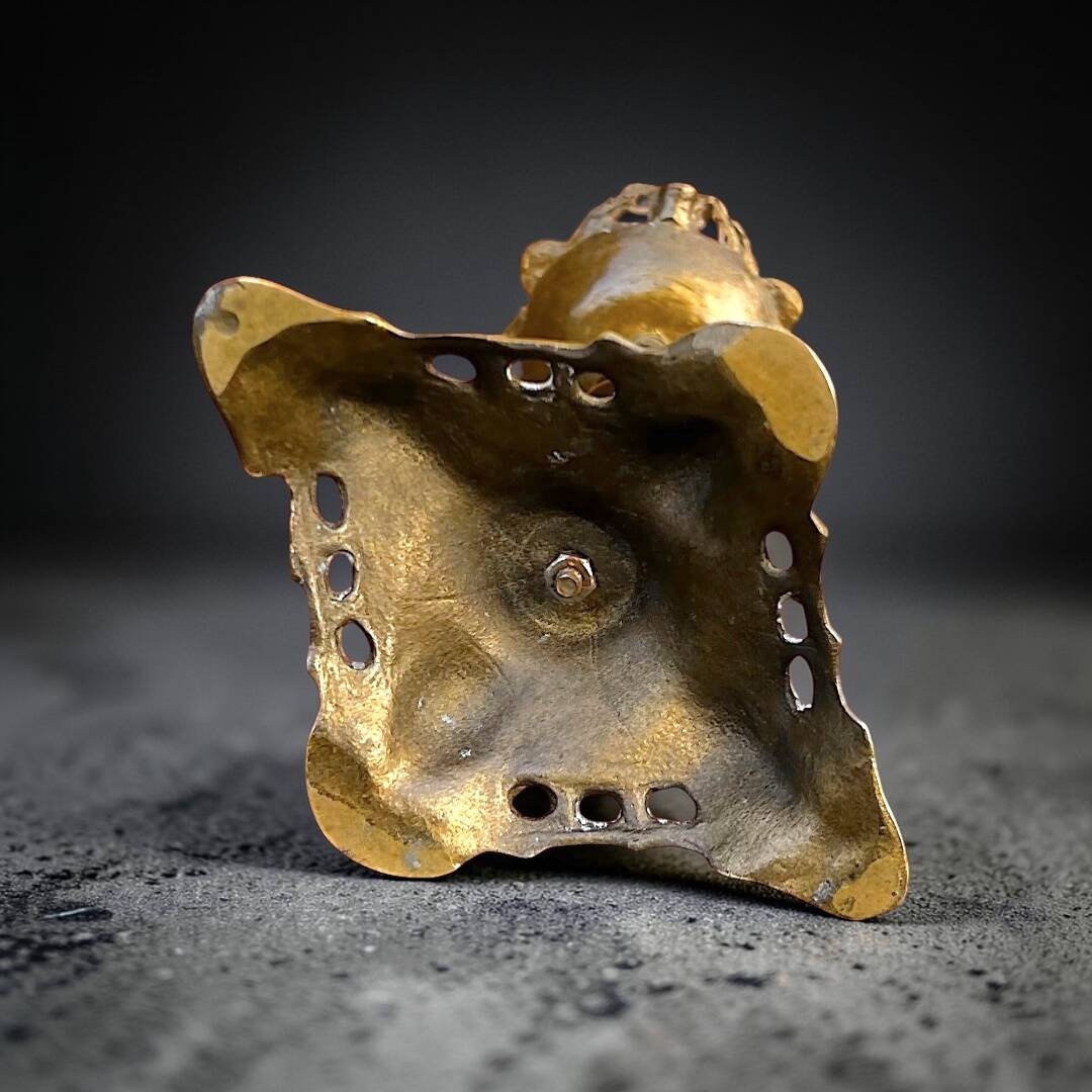 Dragon-styled floor ashtray – gilded brass – 1960s