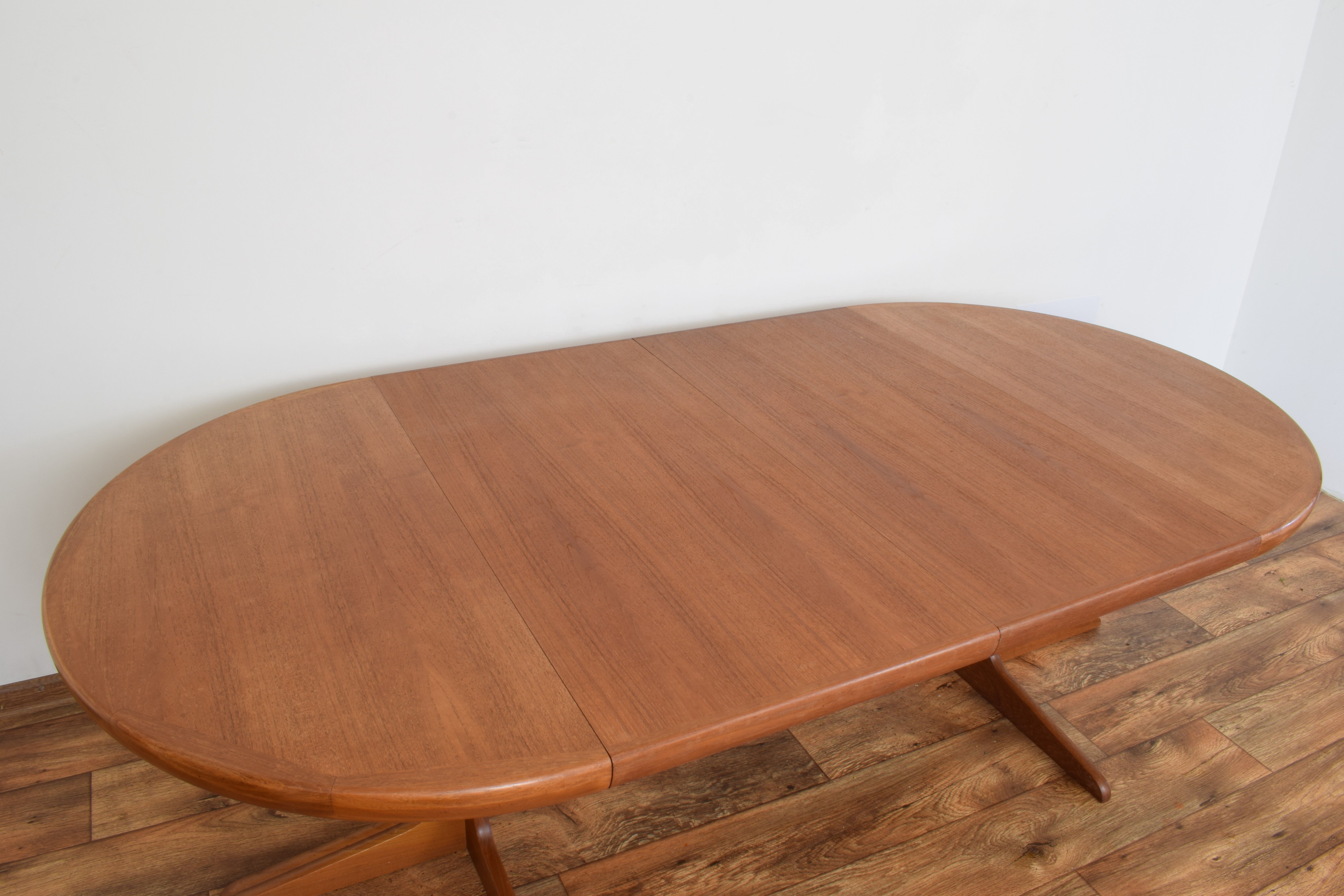 Extendable dining table from VV Møbler Spøttrup, 1970s