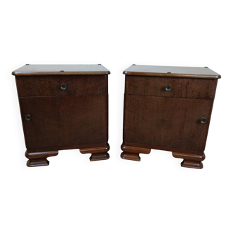 Pair of Art Deco period bedside tables or nightstands in burl circa 1930
