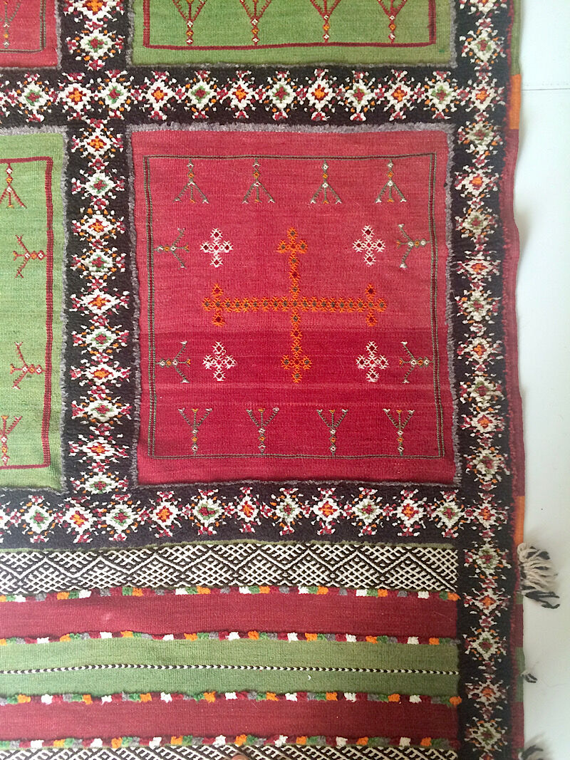 Vintage Berber kilim carpet 110x210cm