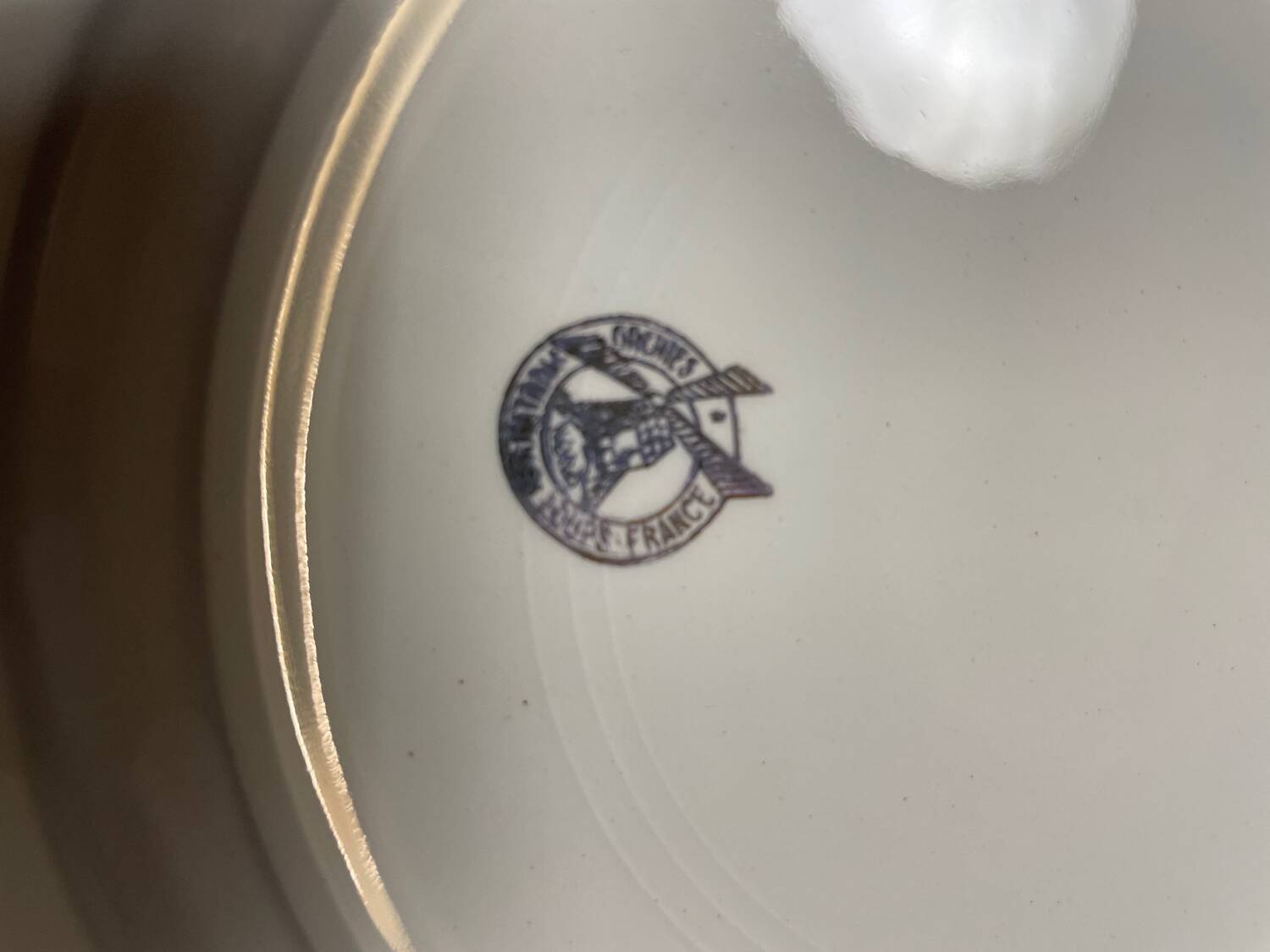 Set of 6 vintage Moulin des loups flat plates 1950