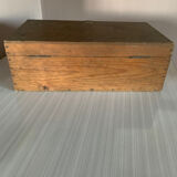 Coffre bois avec cadenas ancien
