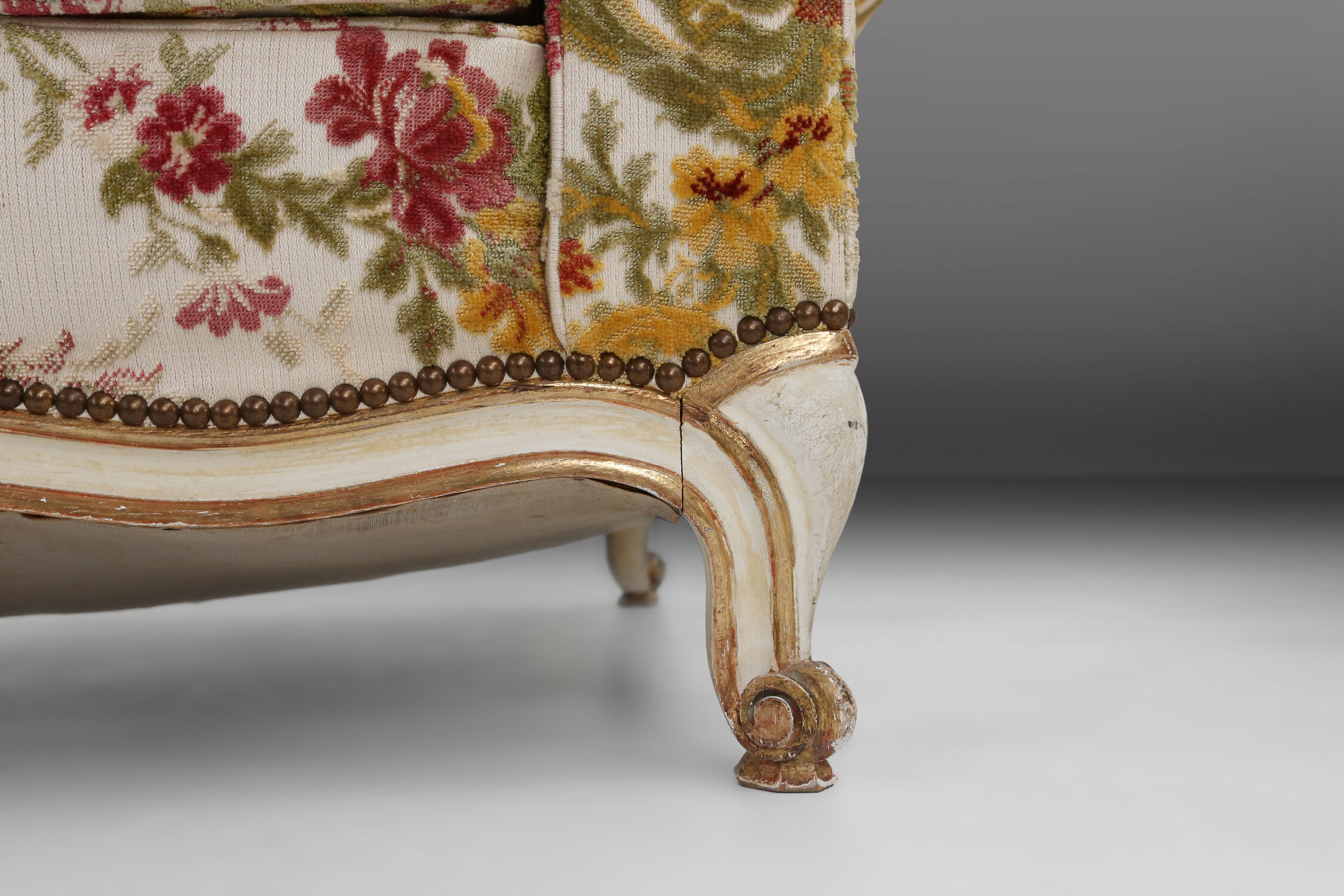 French set of lounge chairs in floral upholstery