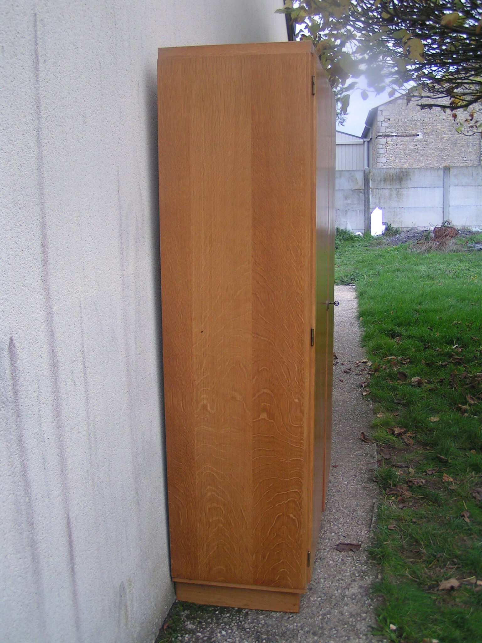 50s wardrobe with key