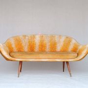 2 fauteuils œuf et canapé par Paged des années 50