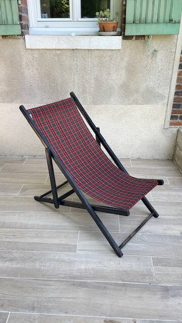 Vintage folding deck chair