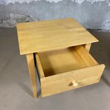 Paire de chevets en bois clair