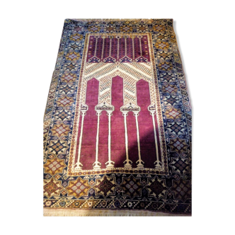 Tapis de prière fait main en Iran