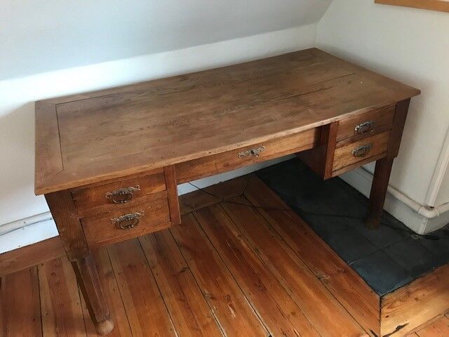 Oak desk table