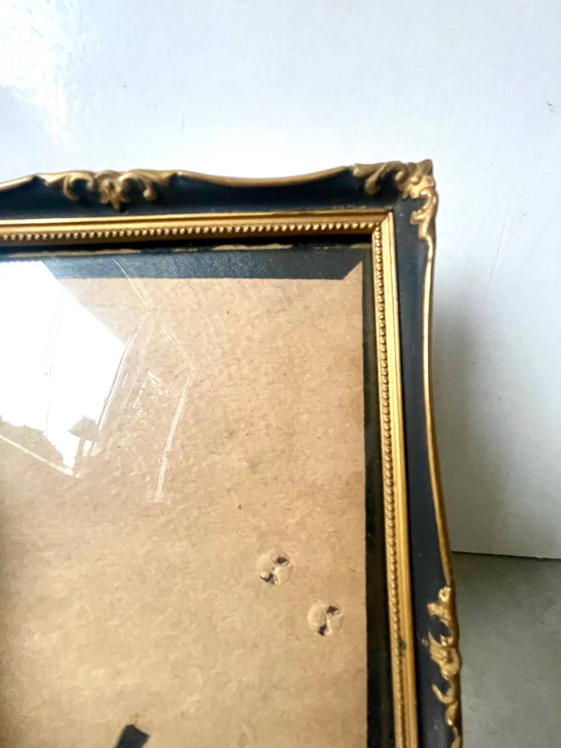 Antique black & gold wooden frame   24 cm x 16 cm convex glass